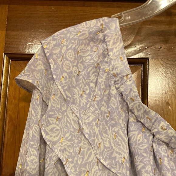 NWT Medium Express Lavender, White, and Gold Off-Shoulder Ruffle Romper (ABBA) - Picture 4 of 14